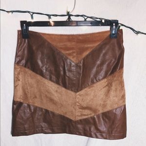 🌿 faux suede panel mini skirt NWOT 🌿